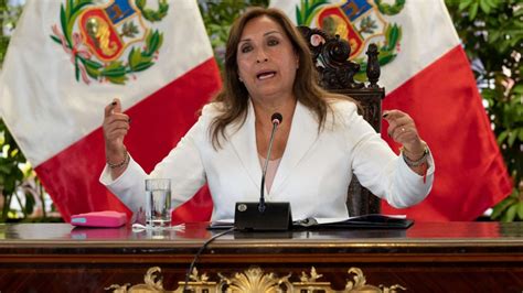 Presidente del Consejo de Ministros de Perú defiende “integridad” de Boluarte y dice que la presidenta se allanará a investigaciones por presunto plagio